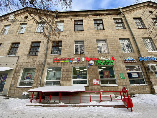Продам торговое помещение 233,3 м2, Первомайский (Первомайский р-н) пр-кт, 30, Петрозаводск г