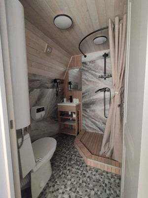 Продам коммерческое помещение 40 м2, Ключевая ул, 18, Даховская ст-ца