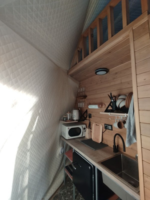 Продам коммерческое помещение 40 м2, Ключевая ул, 18, Даховская ст-ца