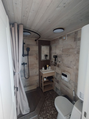 Продам коммерческое помещение 40 м2, Ключевая ул, 18, Даховская ст-ца