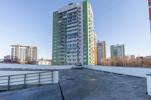 Продам машиноместо 13,3 м2, Галеева ул, 18, Казань г