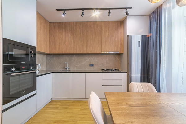 Продам двухкомнатную (2-комн.) квартиру, 65-летия Победы ул, 16, Пенза г