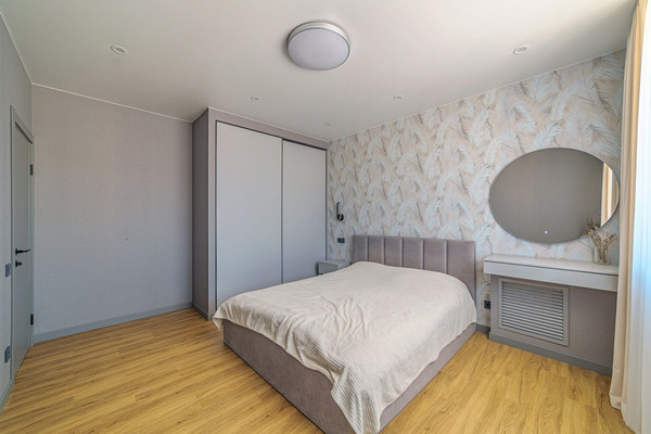 Продам двухкомнатную (2-комн.) квартиру, 65-летия Победы ул, 16, Пенза г