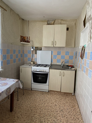 Продам трехкомнатную (3-комн.) квартиру, Заречная ул, 40, Куженер пгт