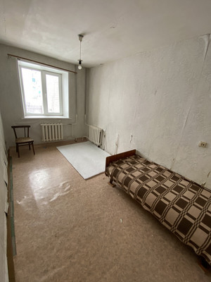 Продам трехкомнатную (3-комн.) квартиру, Заречная ул, 40, Куженер пгт