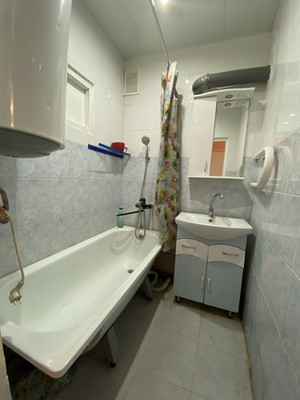 Продам трехкомнатную (3-комн.) квартиру, Заречная ул, 40, Куженер пгт