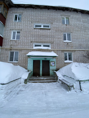 Продам трехкомнатную (3-комн.) квартиру, Заречная ул, 40, Куженер пгт