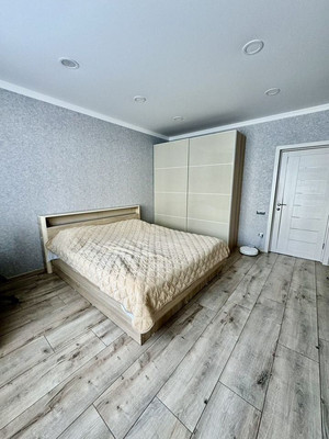 Продам двухкомнатную (2-комн.) квартиру, Озерная ул, 41А, Калининград г