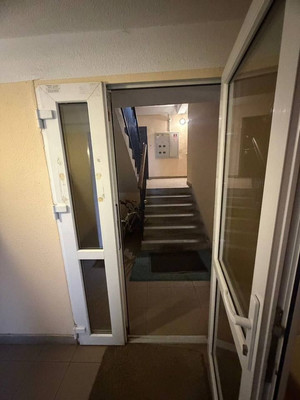 Продам двухкомнатную (2-комн.) квартиру, Озерная ул, 41А, Калининград г