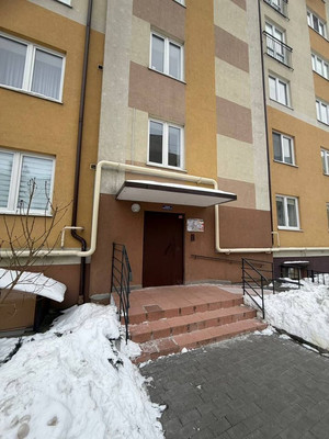 Продам двухкомнатную (2-комн.) квартиру, Озерная ул, 41А, Калининград г