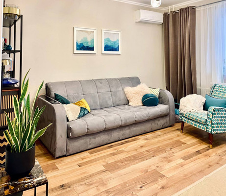 Продам двухкомнатную (2-комн.) квартиру, Большая Очаковская ул, 44к1, Москва г