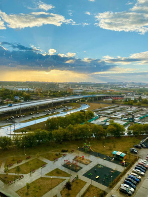 Продам двухкомнатную (2-комн.) квартиру, Большая Очаковская ул, 44к1, Москва г