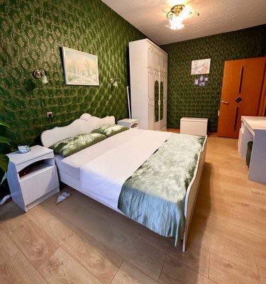 Продам трехкомнатную (3-комн.) квартиру, Руднева ул, 8Ак2, Санкт-Петербург г