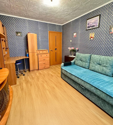 Продам трехкомнатную (3-комн.) квартиру, Руднева ул, 8Ак2, Санкт-Петербург г