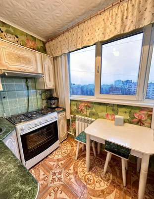 Продам трехкомнатную (3-комн.) квартиру, Руднева ул, 8Ак2, Санкт-Петербург г