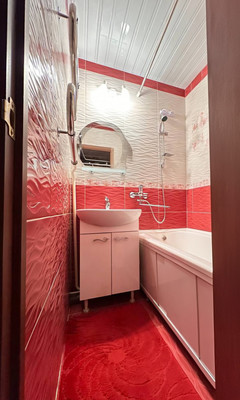 Продам трехкомнатную (3-комн.) квартиру, Руднева ул, 8Ак2, Санкт-Петербург г