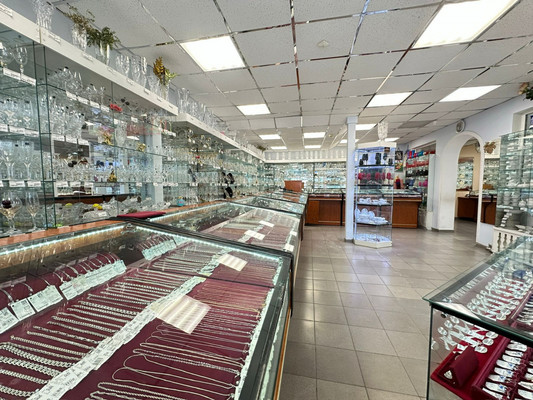 Продам торговое помещение 108 м2, Победа Революции пр-кт, 103, Шахты г