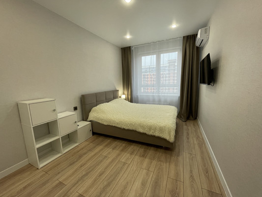 Сдам однокомнатную (1-комн.) квартиру, им. Ивана Беличенко ул, 92к4, Краснодар г