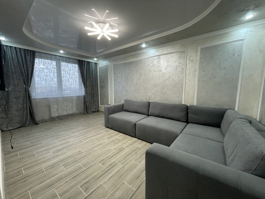 Сдам двухкомнатную (2-комн.) квартиру, Западный Обход ул, 65А, Краснодар г