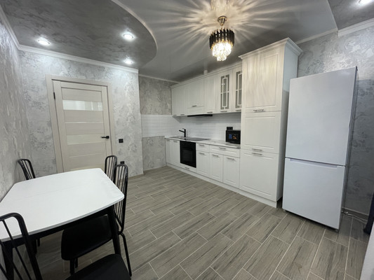 Сдам двухкомнатную (2-комн.) квартиру, Западный Обход ул, 65А, Краснодар г