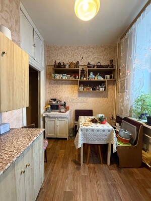 Продам комнату в 3-комн. квартире, Юных Ленинцев ул, 33, Москва г