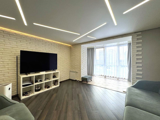 Продам двухкомнатную (2-комн.) квартиру, Солнечная ул, 54, Казань г