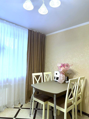 Продам двухкомнатную (2-комн.) квартиру, Солнечная ул, 54, Казань г