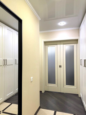 Продам двухкомнатную (2-комн.) квартиру, Солнечная ул, 54, Казань г