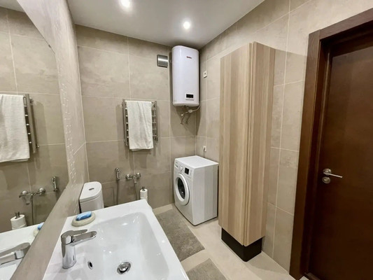 Продам двухкомнатную (2-комн.) квартиру, Габдуллы Кариева ул, 4а, Казань г