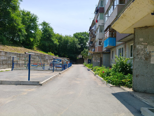 Продам трехкомнатную (3-комн.) квартиру, Гоголевская ул, 11, Партизанск г