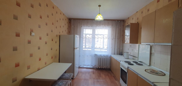 Продам трехкомнатную (3-комн.) квартиру, Гоголевская ул, 11, Партизанск г