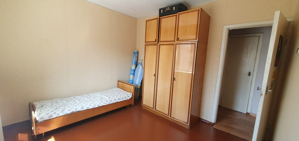 Продам трехкомнатную (3-комн.) квартиру, Гоголевская ул, 11, Партизанск г