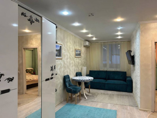 Продам двухкомнатную (2-комн.) квартиру, Ленина ул, 25, Октябрьский рп