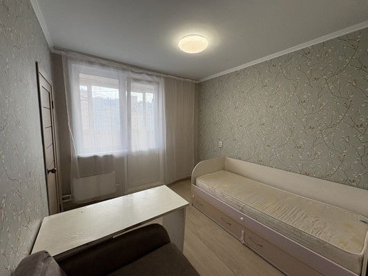 Продам двухкомнатную (2-комн.) квартиру, Судостроительная ул, 141, Красноярск г