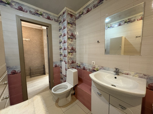 Продам двухкомнатную (2-комн.) квартиру, Судостроительная ул, 141, Красноярск г