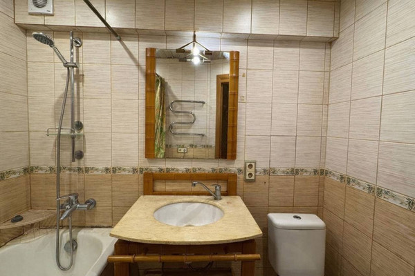 Продам двухкомнатную (2-комн.) квартиру, Спортивная ул, 38, Селятино рп