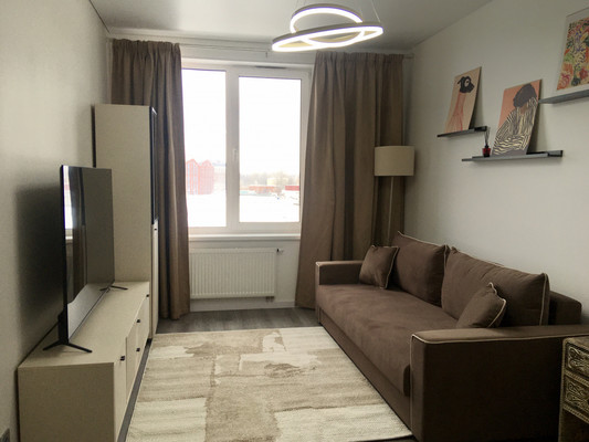 Сдам трехкомнатную (3-комн.) квартиру, Уральская ул, 25, Санкт-Петербург г