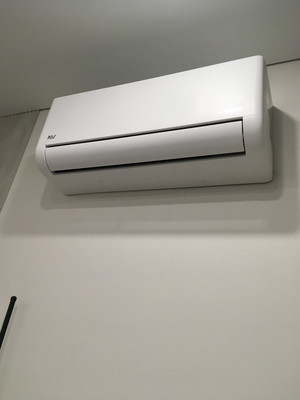 Сдам трехкомнатную (3-комн.) квартиру, Уральская ул, 25, Санкт-Петербург г