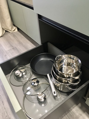 Сдам трехкомнатную (3-комн.) квартиру, Уральская ул, 25, Санкт-Петербург г