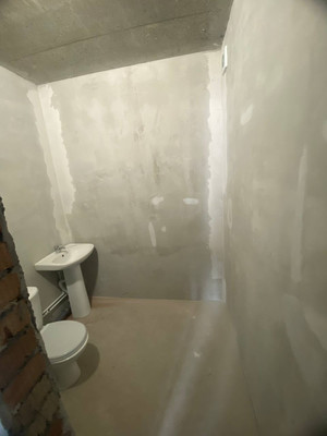 Продам трехкомнатную (3-комн.) квартиру, Свердловская ул, 6ке, Красноярск г