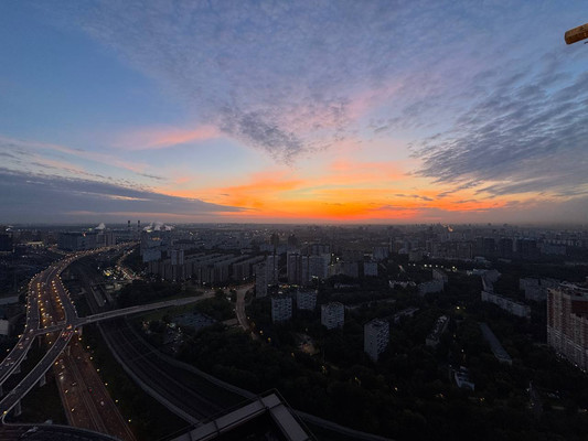 Продам трехкомнатную (3-комн.) квартиру, Генерала Дорохова пр-кт, 49, Москва г