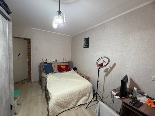 Продам трехкомнатную (3-комн.) квартиру, Ленина ул, 50ка, Вилино с