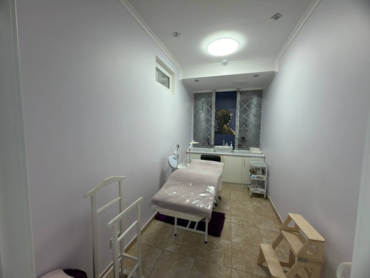 Продам коммерческое помещение 98 м2, Балаклавская ул, 135, Симферополь г