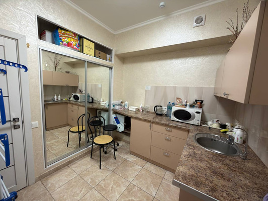 Продам коммерческое помещение 98 м2, Балаклавская ул, 135, Симферополь г