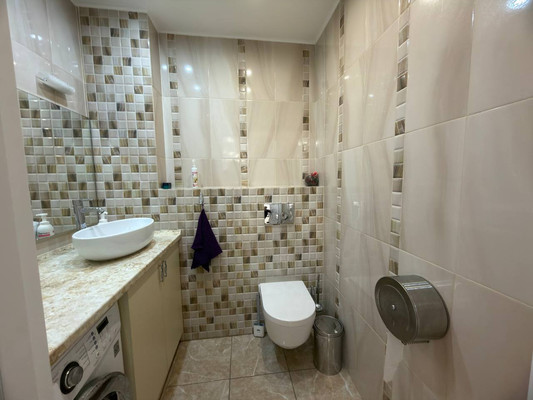 Продам коммерческое помещение 98 м2, Балаклавская ул, 135, Симферополь г