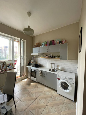 Продам однокомнатную (1-комн.) квартиру, Красных Военлетов ул, 9к1, Гатчина г