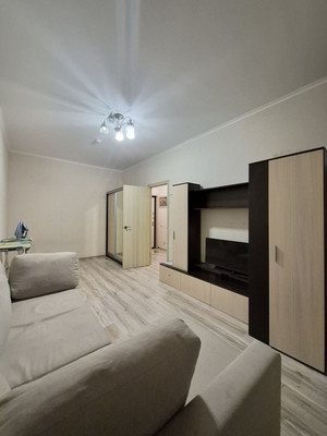 Продам однокомнатную (1-комн.) квартиру, имени народной артистки СССР Галины Вишн ул, 12к1, Видное г