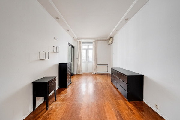 Продам трехкомнатную (3-комн.) квартиру, Краснохолмская наб, 13, Москва г