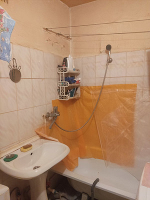 Продам двухкомнатную (2-комн.) квартиру, Халезова ул, 13, Казань г