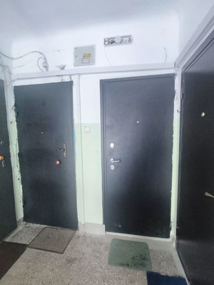 Продам двухкомнатную (2-комн.) квартиру, Халезова ул, 13, Казань г